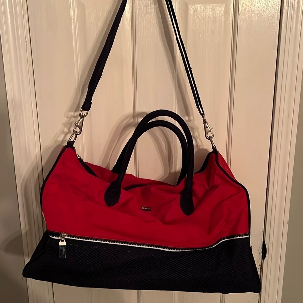 Vintage Tommy Hilfiger duffel bag
